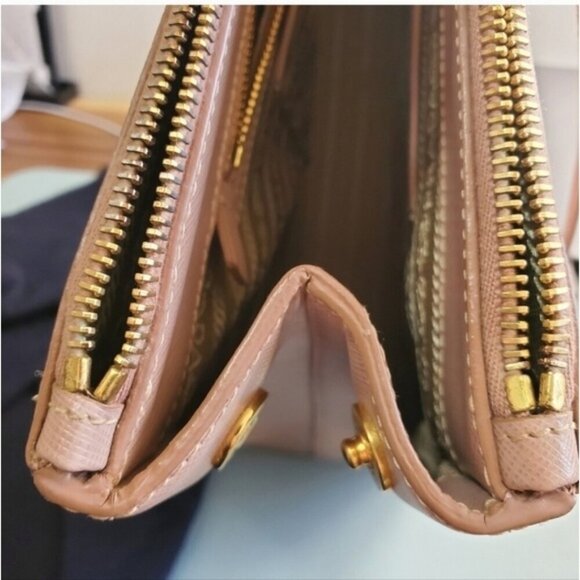 Prada Pink Beige Saffiano Leather Bag - Picture 7 of 16